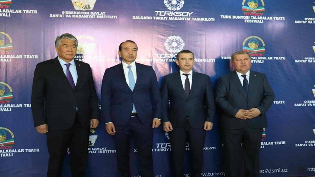 taskent-1-turk-dunyasi-ogrenciler-tiyatro-festivaline-ev-sahipligi-yapiyor