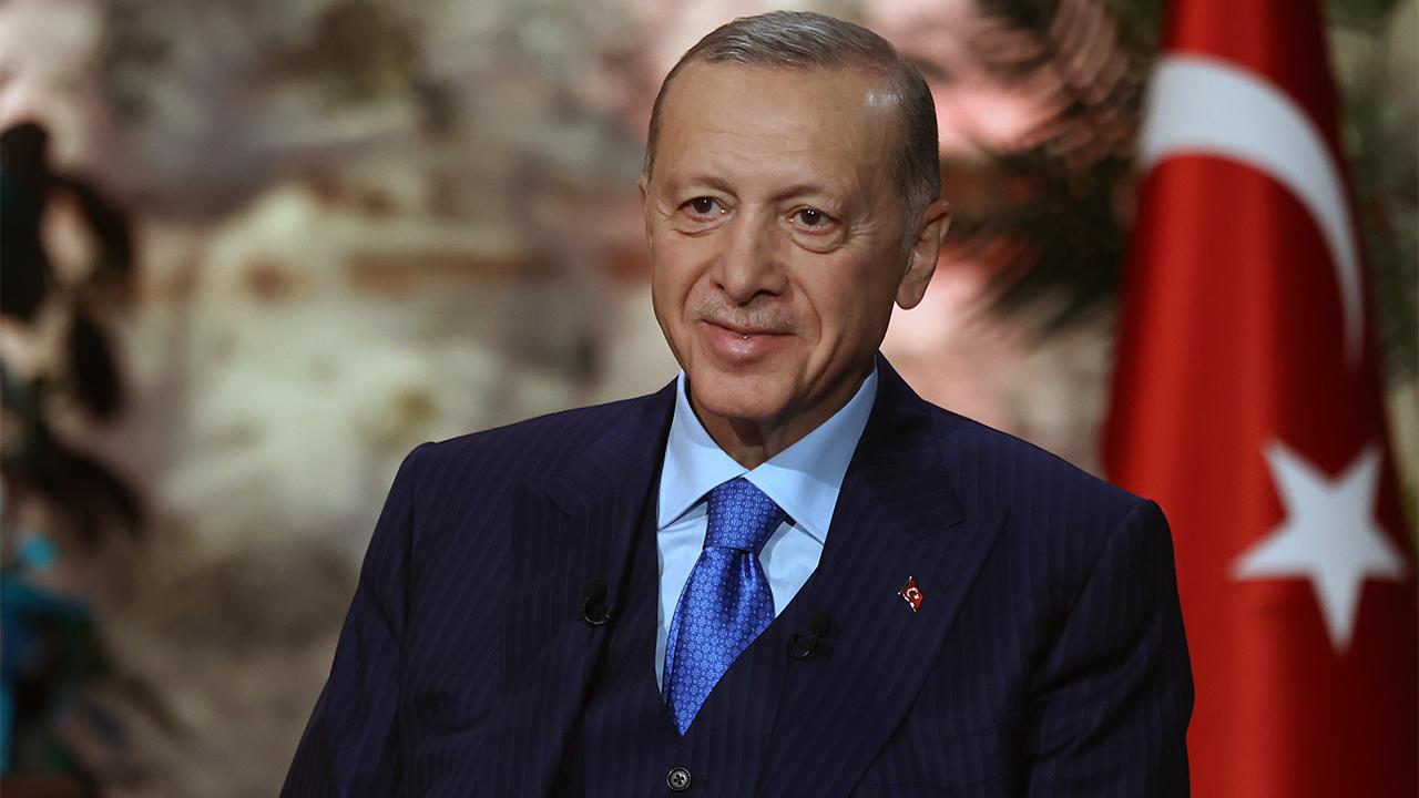 cumhurbaskani-erdogan-yuzyillik-hasretin-ardindan-evlad-i-fatihanin-kalbini-ye