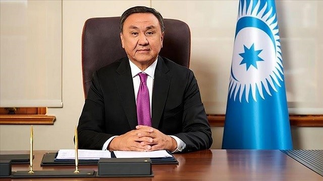 tdt-genel-sekreteri-omuraliyev-azerbaycanin-bagimsizlik-yil-donumunu-kutladi
