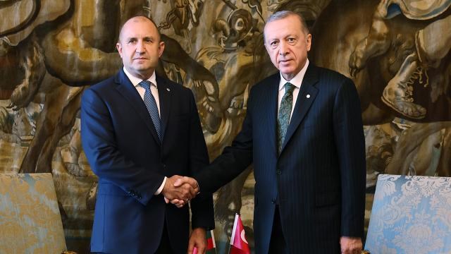 bulgaristan-cumhurbaskani-radev-cumhurbaskani-erdogan-a-tebrik-mesaji-yolladi