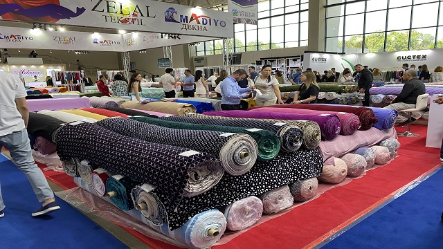 ozbekistan-da-tekstil-haftasi-basladi