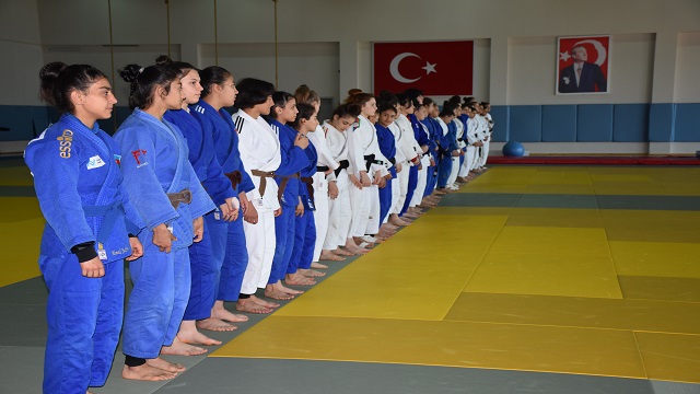 judoda-turkiye-azerbaycan-ve-gurcistan-trabzonda-ortak-kamp-yapiyor