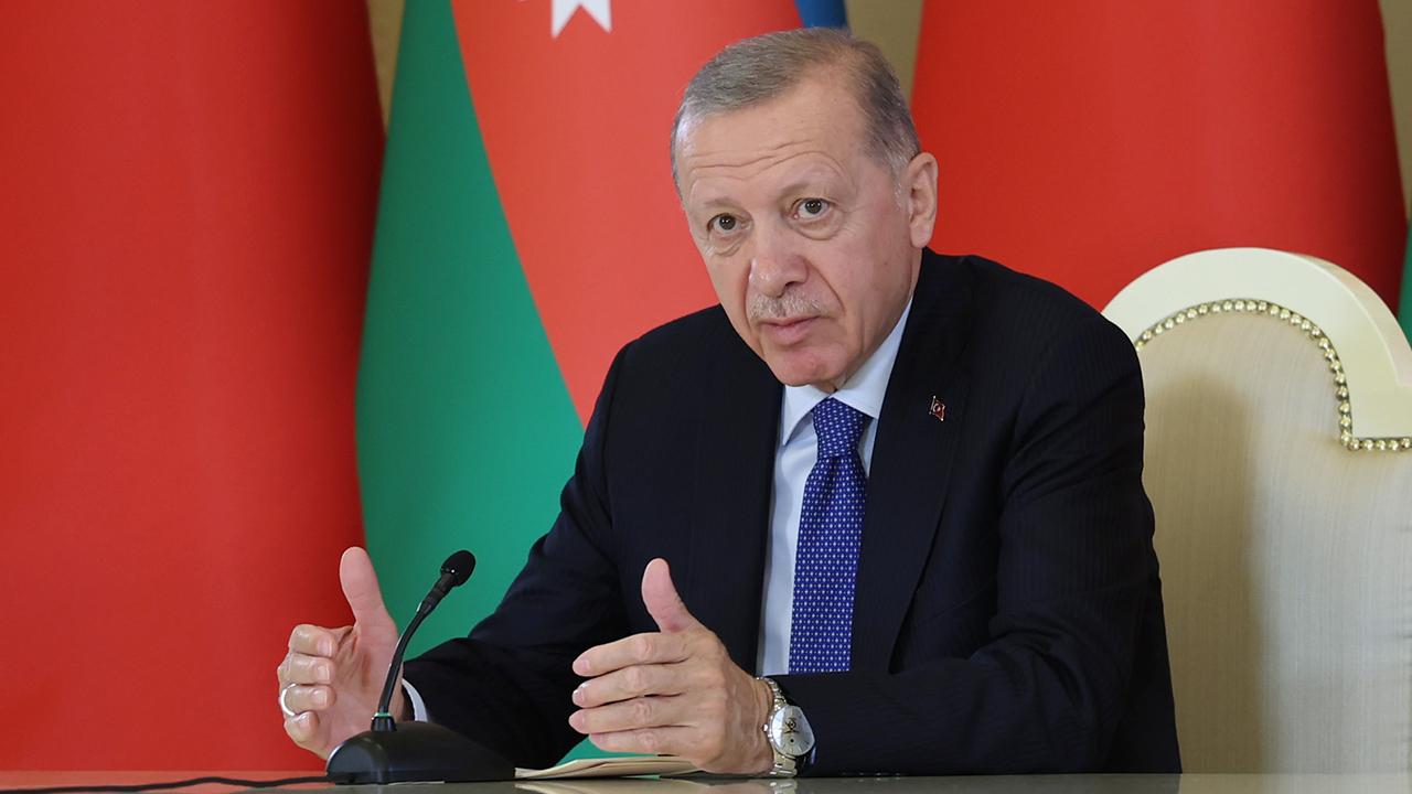 cumhurbaskani-erdogan-turkiye-azerbaycan-universitesinin-kurulmasi-icin-calism