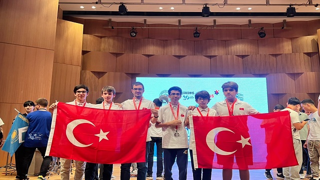 turkiye-27-genc-balkan-matematik-olimpiyatindan-3-altin-ve-3-gumus-madalyayla