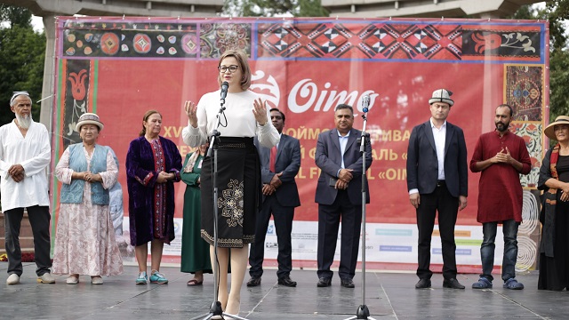 kirgizistanda-17-uluslararasi-oimo-2023-el-sanatlari-festivali-basladi