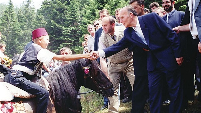 bilge-kral-aliya-izetbegovic-dogumunun-98-yilinda-saygi-ve-ozlemle-aniliyor