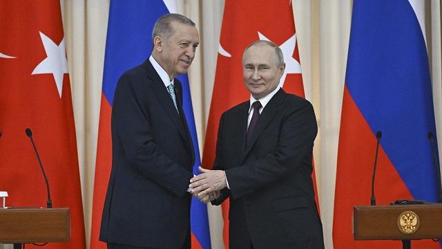 erdogan-putin-gorusmesi-sonrasi-turkiyenin-dogal-gaz-merkezi-olma-surecinde-son