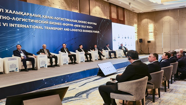 bakan-uraloglu-kazakistanda-yeni-ipek-yolu-ulastirma-ve-lojistik-is-forumunda