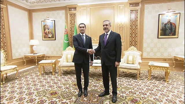 disisleri-bakani-fidan-turkmenistan-devlet-baskani-berdimuhammedov-tarafindan-k