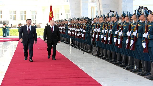 rusya-devlet-baskani-putin-kirgizistanda