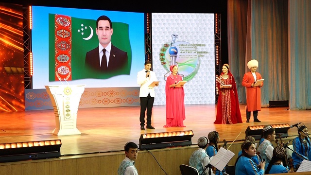 turkmenistan-da-uluslararasi-film-festivali-duzenlendi