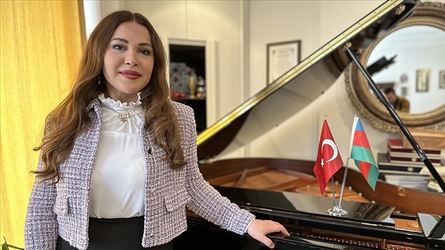 piyanist-turan-manafzade-cumhuriyetin-100-yili-icin-beste-yapti