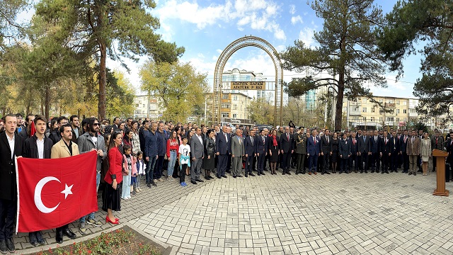 kirgizistanda-turkiye-cumhuriyetinin-100-yil-donumu-kutlandi