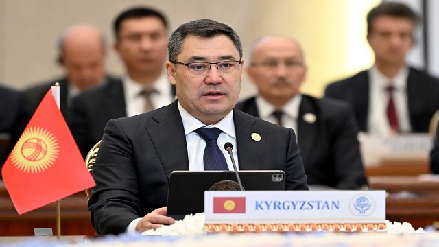 kirgizistan-cumhurbaskani-caparov-ekonomik-isbirligi-teskilati-16-liderler-zir