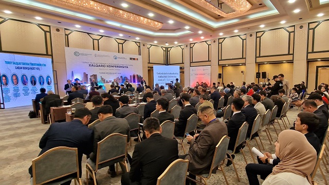 ozbekistanda-turk-halklari-tarihinde-turkistanin-rolu-konferansi-basladi