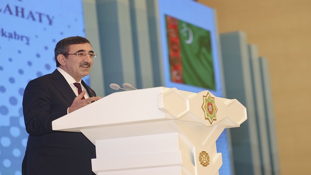 cumhurbaskani-yardimcisi-yilmaz-turkiye-turkmenistan-is-forumunda-konustu