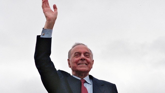 azerbaycanin-umummilli-lideri-haydar-aliyev