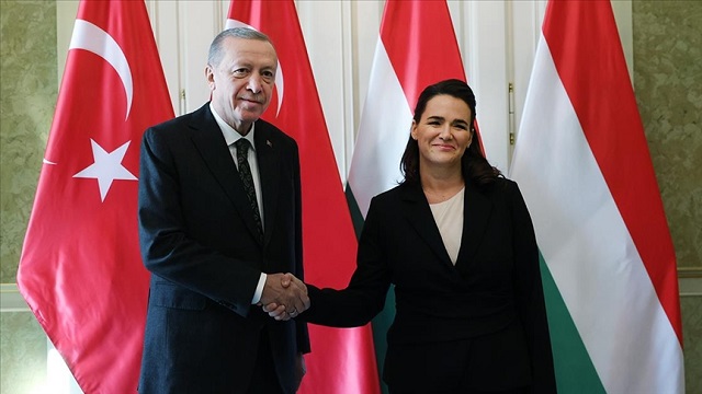 cumhurbaskani-erdogan-macar-mevkidasi-novak-ile-gorustu