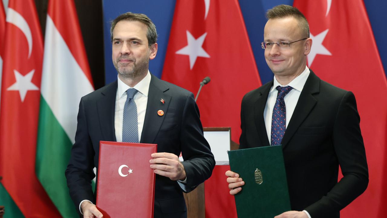 turkiye-ve-macaristan-arasinda-enerji-isbirligi-derinlesiyor