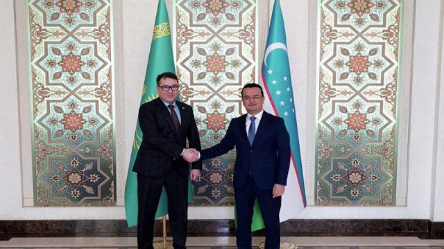 kazakistan-ile-ozbekistan-ortak-ticaret-hacmini-artirmayi-planliyor