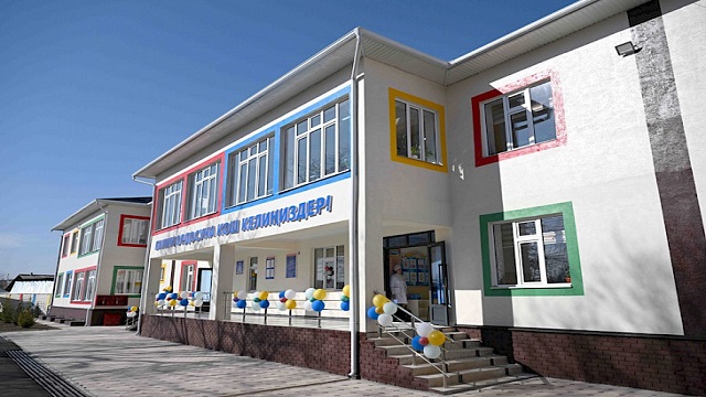 kirgizistan-da-2-bucuk-yil-icerisinde-insa-edilen-okul-sayisi-200-e-ulasti