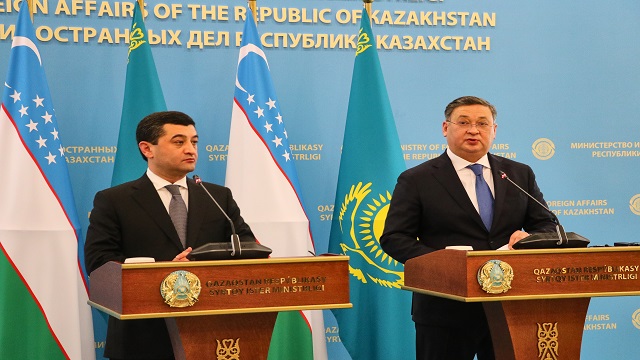 kazakistan-ve-ozbekistan-ikili-ticareti-10-milyar-dolara-cikarma-konusunda-anla
