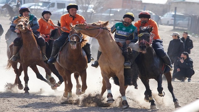 kirgizistan-da-kokboru-turnuvasi-basladi
