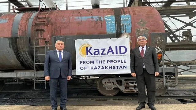 kazakistan-tacikistan-a-insani-yardim-gonderdi