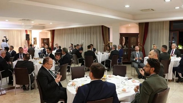 turkiye-nin-uskup-buyukelciligi-iftar-programi-duzenledi