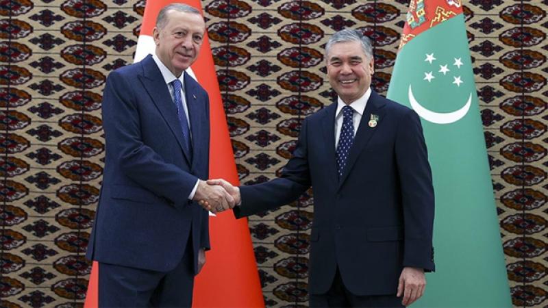 cumhurbaskani-erdogan-turkmenistan-halk-maslahati-baskani-berdimuhamedov-ile-go
