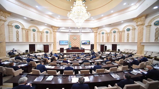 kazakistanda-kadin-haklarini-ve-cocuklarin-guvenligine-iliskin-yeni-yasa-hazirl