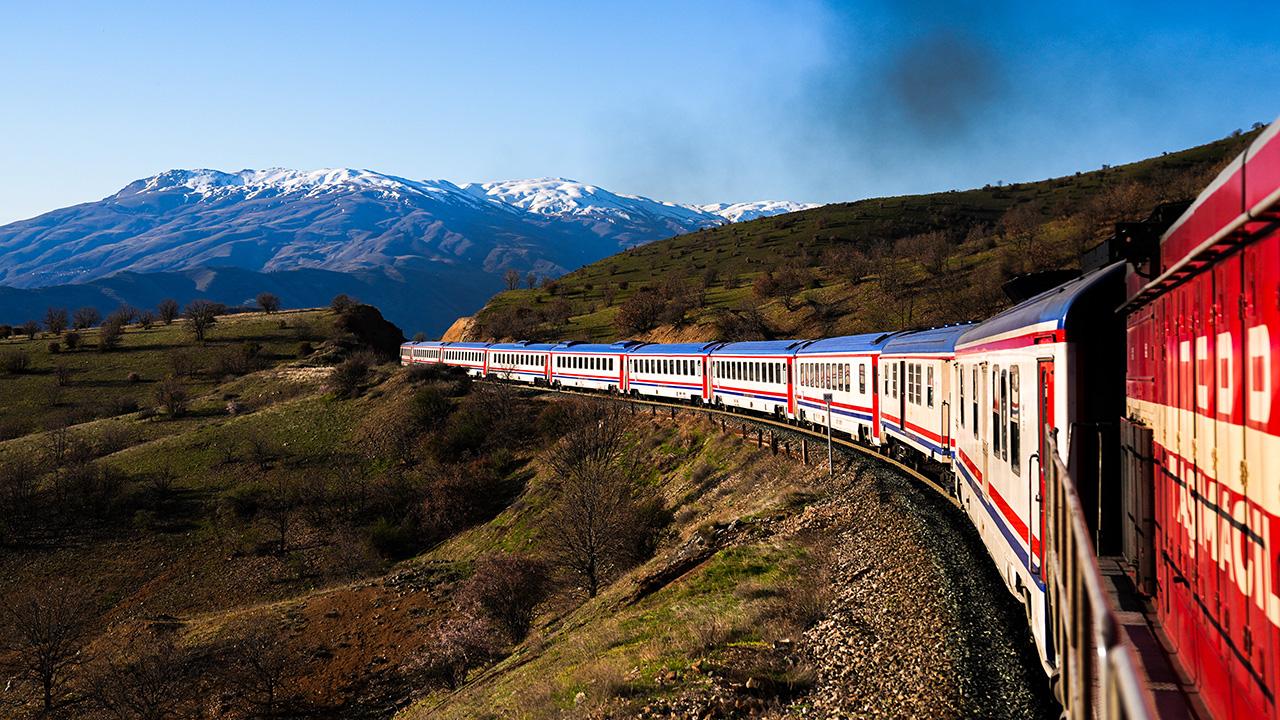 ankara-diyarbakir-turistik-treni-bugun-yola-cikiyor