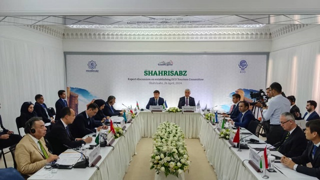 ozbekistan-in-sehrisebz-sehrine-turizm-baskenti-sertifikasi-takdim-edildi