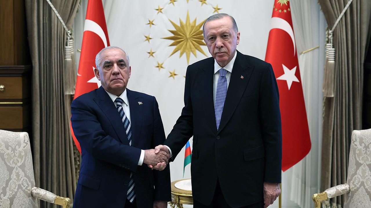 cumhurbaskani-erdogan-azerbaycan-basbakani-asadovu-kabul-etti