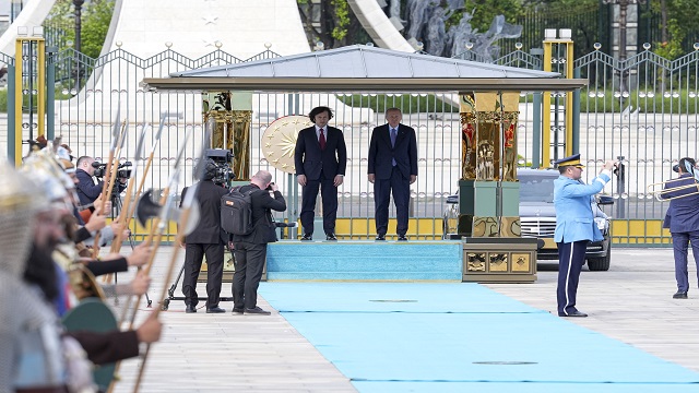 cumhurbaskani-erdogan-gurcistan-basbakani-kobakhidzeyi-resmi-torenle-karsiladi