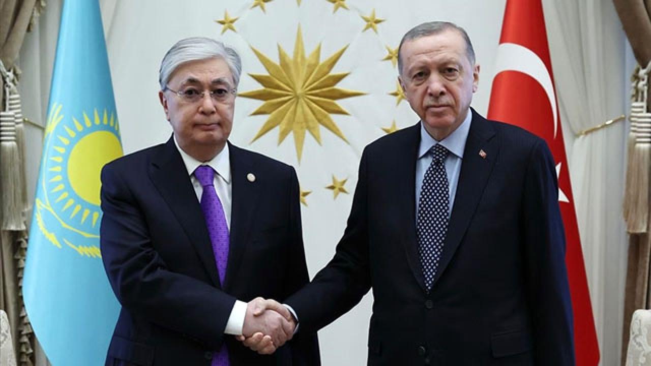 cumhurbaskani-erdogan-kazakistan-cumhurbaskani-tokayev-ile-gorustu