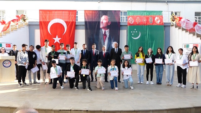 turkmenistan-da-19-mayis-ataturk-u-anma-genclik-ve-spor-bayrami-kutlandi