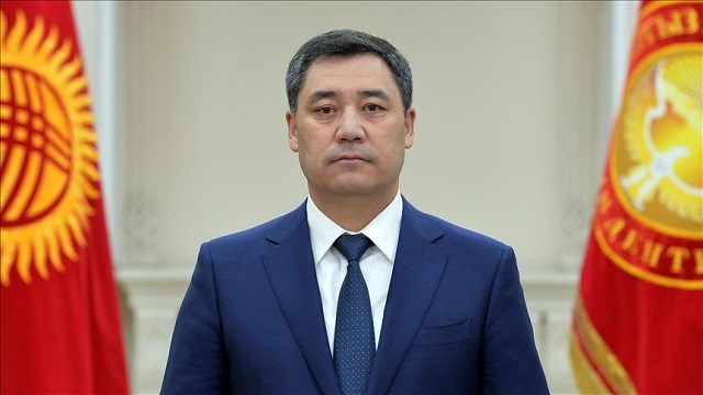 kirgizistan-cumhurbaskani-caparovdan-iran-dini-lideri-ali-hamaneye-taziye-mesa