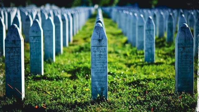 bm-genel-kurulunda-kabul-edilen-kararla-11-temmuz-srebrenitsa-soykirimini-anma