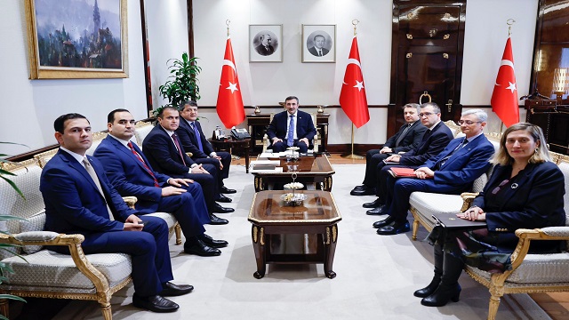 cumhurbaskani-yardimcisi-yilmaz-tacikistan-sanayi-ve-yeni-teknolojiler-bakani-k