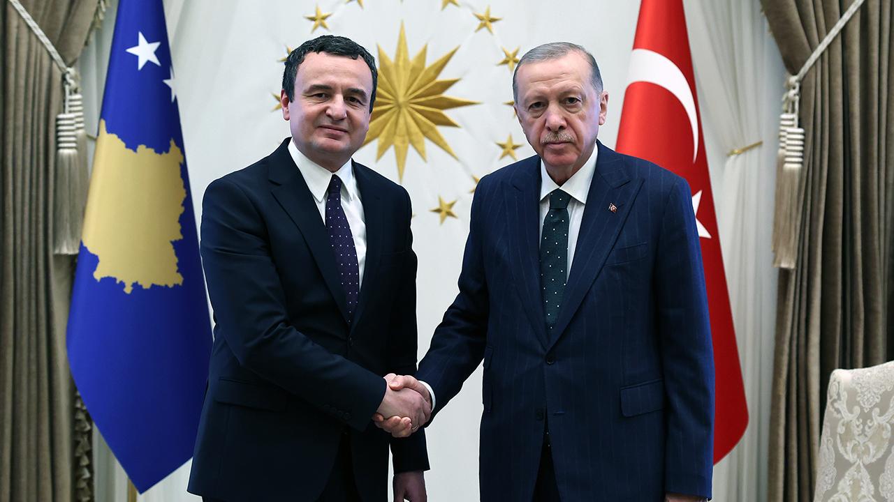 cumhurbaskani-erdogan-albin-kurtiyi-kabul-etti