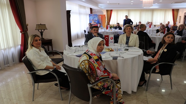 turkiyenin-uskup-buyukelciliginden-dunya-kahvalti-gunu-etkinligi