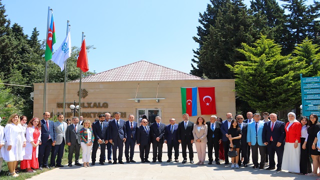 azerbaycan-uluslararasi-maarif-okullari-nobel-odullu-bilim-insani-aziz-sancari