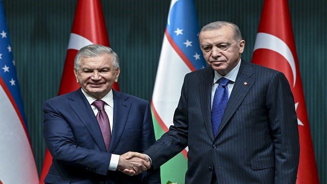 ozbekistan-cumhurbaskani-mirziyoyeve-devlet-nisani-tevcih-edildi