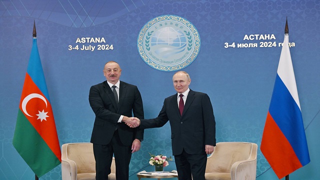 rusya-devlet-baskani-putin-ile-azerbaycan-cumhurbaskani-aliyev-kazakistanda-gor