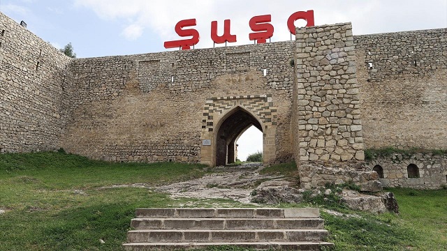 turk-devletleri-teskilati-devlet-baskanlari-karabagin-sembol-sehri-susada-topl