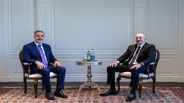 aliyev-ve-fidan-ermenistanla-iliskileri-muzakere-etti