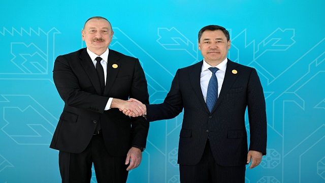 kirgizistan-cumhurbaskani-caparov-tdt-devlet-baskanlari-gayriresmi-zirvesinde