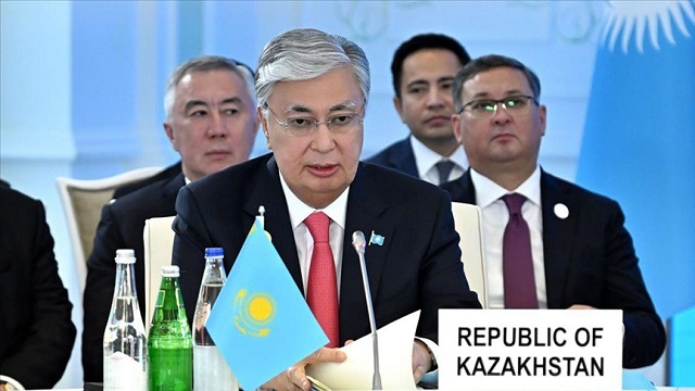 kazakistan-cumhurbaskani-tokayev-tdt-devlet-baskanlari-gayriresmi-zirvesinde-k