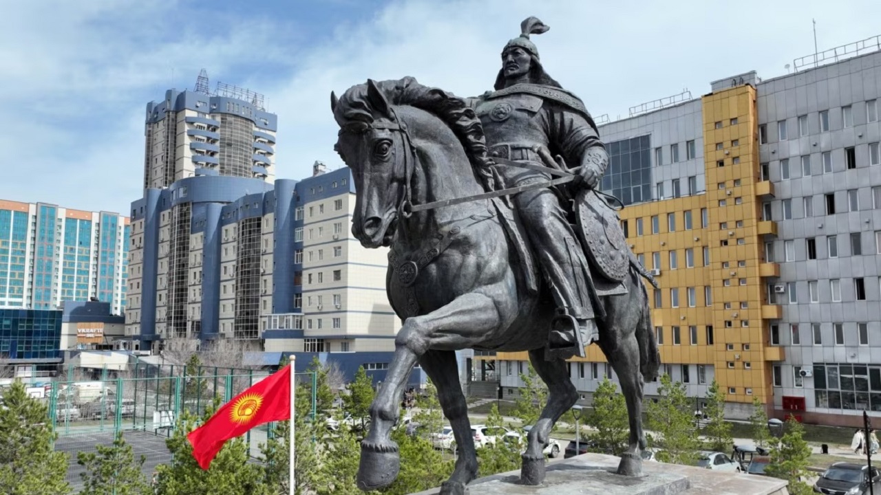 kirgizistan-da-4-aralik-manas-destani-gunu-kutlaniyor